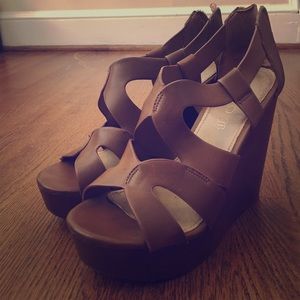 ALDO brown wedges